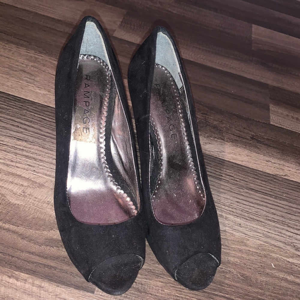 Black heels